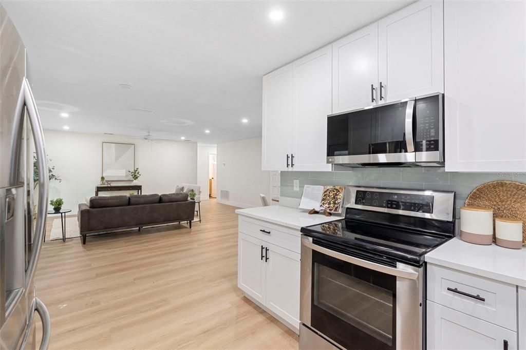 For Sale: $400,000 (3 beds, 2 baths, 1234 Square Feet)