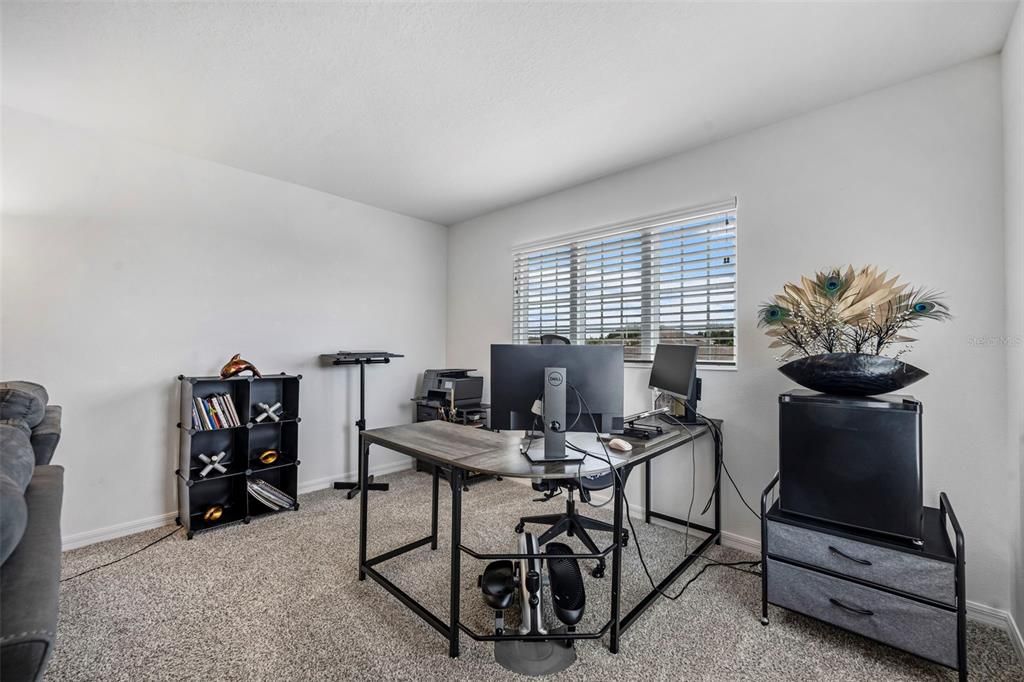 For Sale: $475,000 (5 beds, 3 baths, 3216 Square Feet)