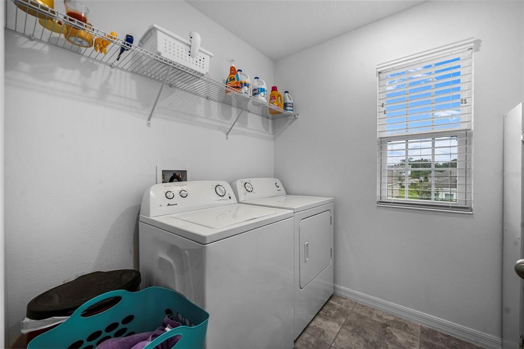 For Sale: $475,000 (5 beds, 3 baths, 3216 Square Feet)