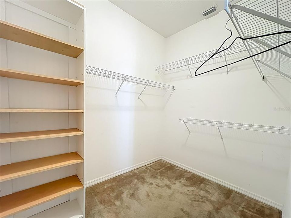 For Sale: $475,000 (4 beds, 2 baths, 2238 Square Feet)