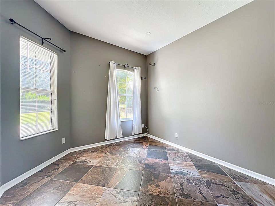 For Sale: $475,000 (4 beds, 2 baths, 2238 Square Feet)