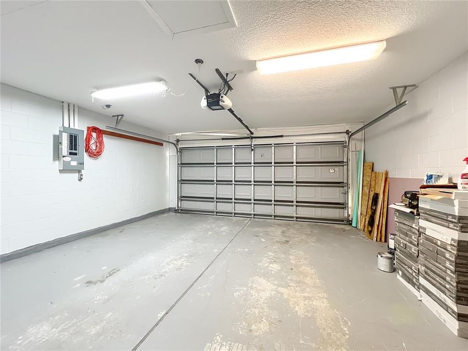 For Sale: $475,000 (4 beds, 2 baths, 2238 Square Feet)