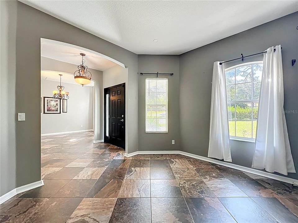 For Sale: $475,000 (4 beds, 2 baths, 2238 Square Feet)