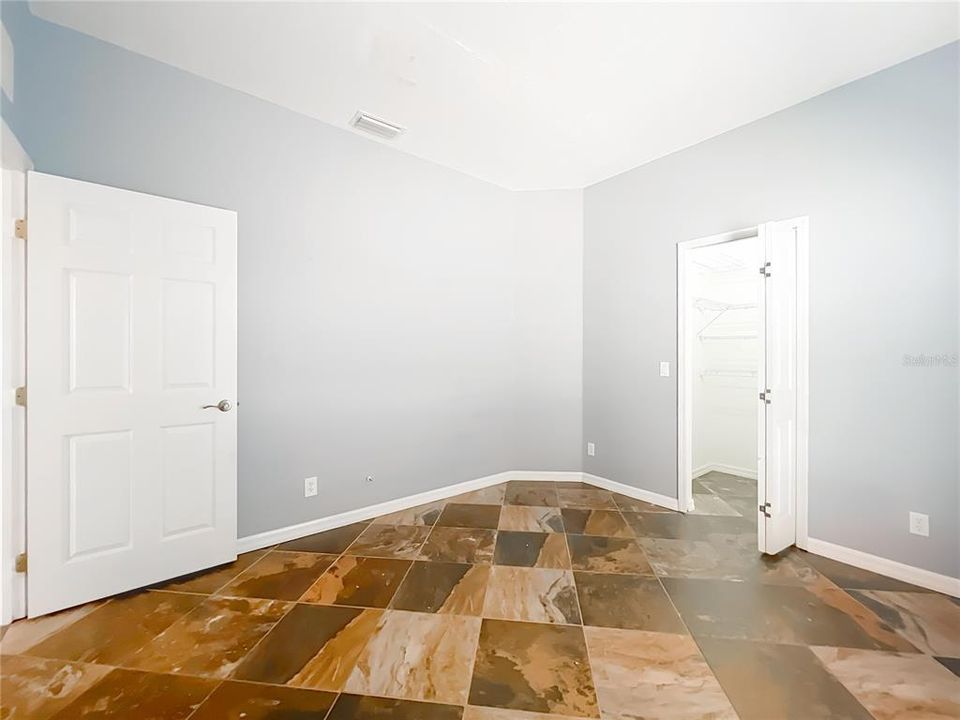 For Sale: $475,000 (4 beds, 2 baths, 2238 Square Feet)