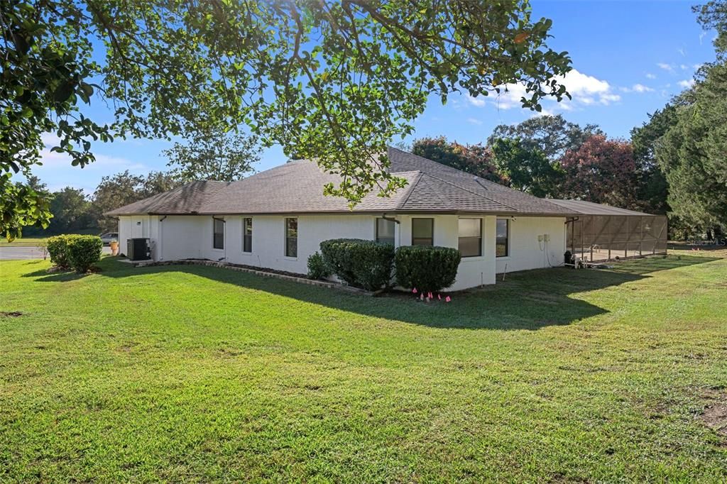 For Sale: $685,000 (5 beds, 4 baths, 3721 Square Feet)