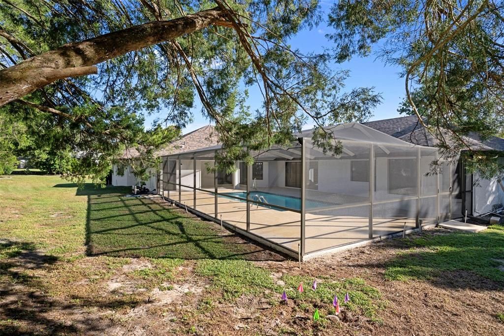 For Sale: $685,000 (5 beds, 4 baths, 3721 Square Feet)