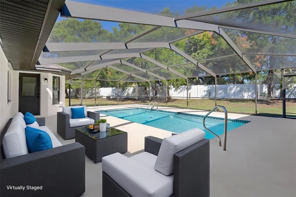 For Sale: $685,000 (5 beds, 4 baths, 3721 Square Feet)