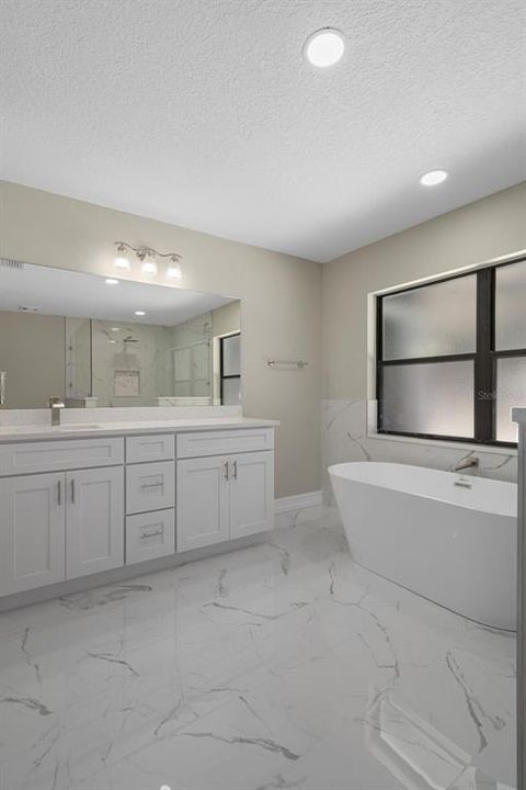 For Sale: $685,000 (5 beds, 4 baths, 3721 Square Feet)