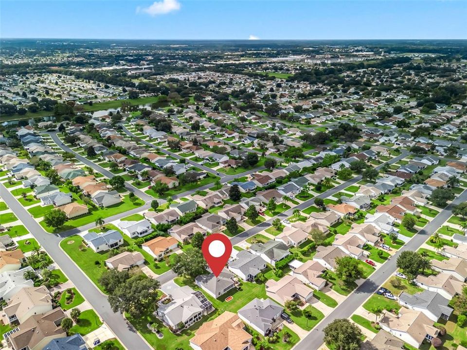 For Sale: $305,000 (2 beds, 2 baths, 1142 Square Feet)