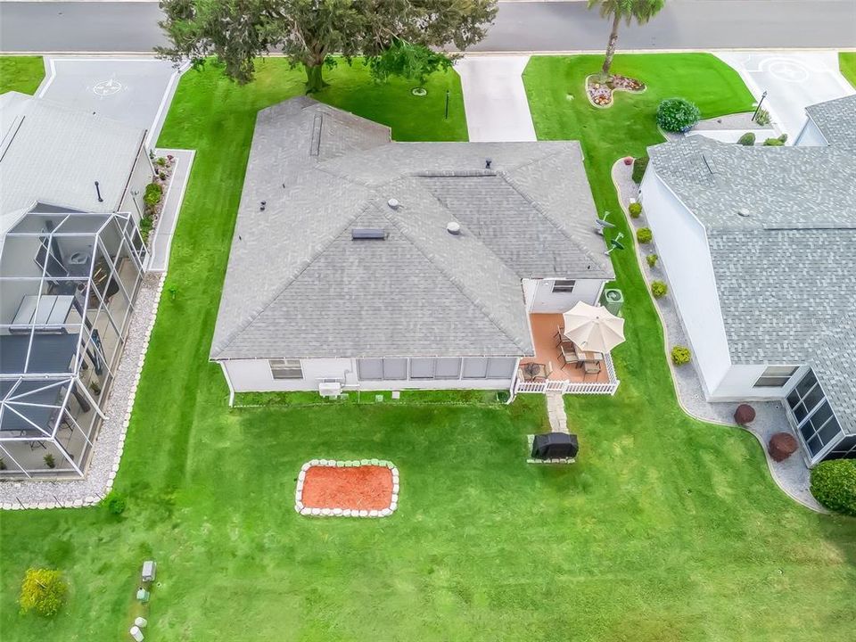 For Sale: $305,000 (2 beds, 2 baths, 1142 Square Feet)