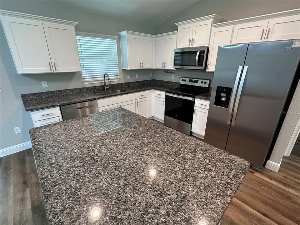 待售: $264,900 (3 贝兹, 2 浴室, 1432 平方英尺)