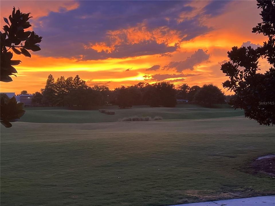 For Sale: $549,900 (3 beds, 2 baths, 1711 Square Feet)