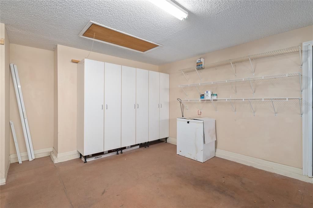 For Sale: $549,900 (3 beds, 2 baths, 1711 Square Feet)