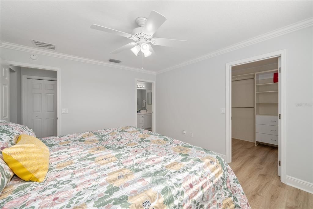 For Sale: $549,900 (3 beds, 2 baths, 1711 Square Feet)