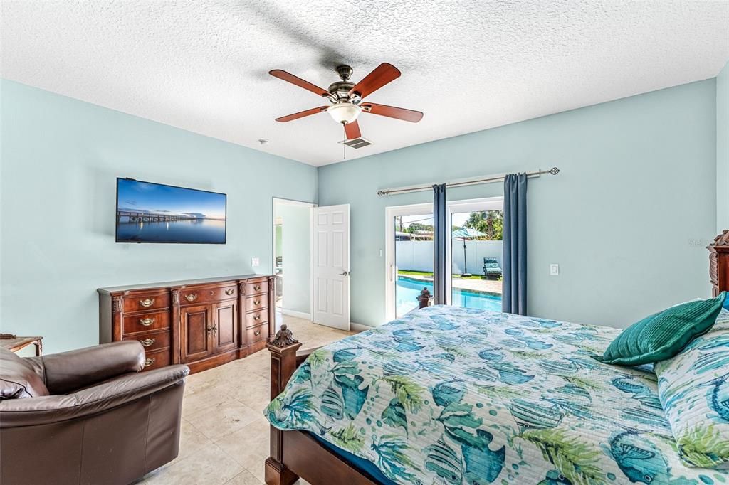 For Sale: $1,250,000 (4 beds, 4 baths, 2255 Square Feet)