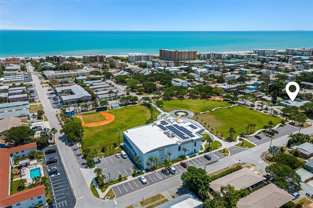 For Sale: $1,250,000 (4 beds, 4 baths, 2255 Square Feet)