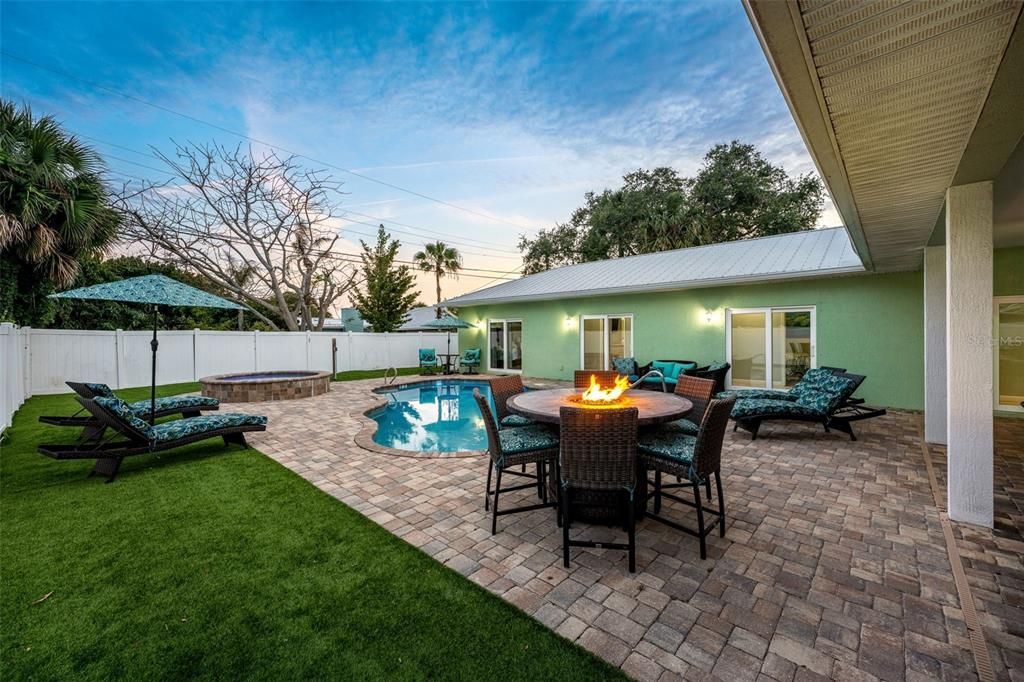 For Sale: $1,250,000 (4 beds, 4 baths, 2255 Square Feet)