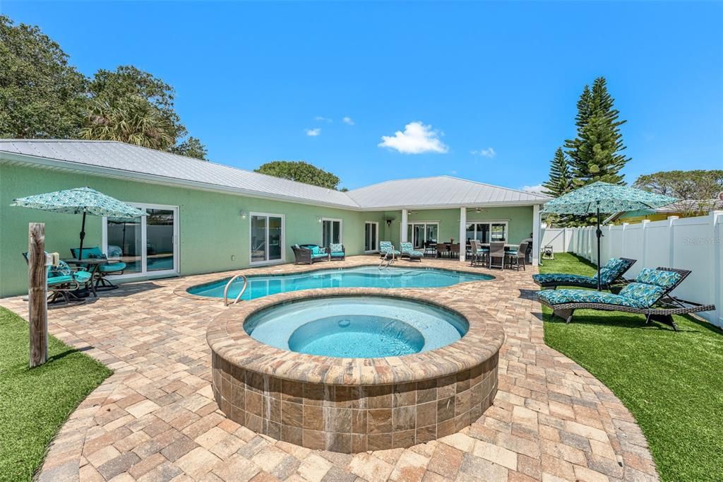 For Sale: $1,250,000 (4 beds, 4 baths, 2255 Square Feet)