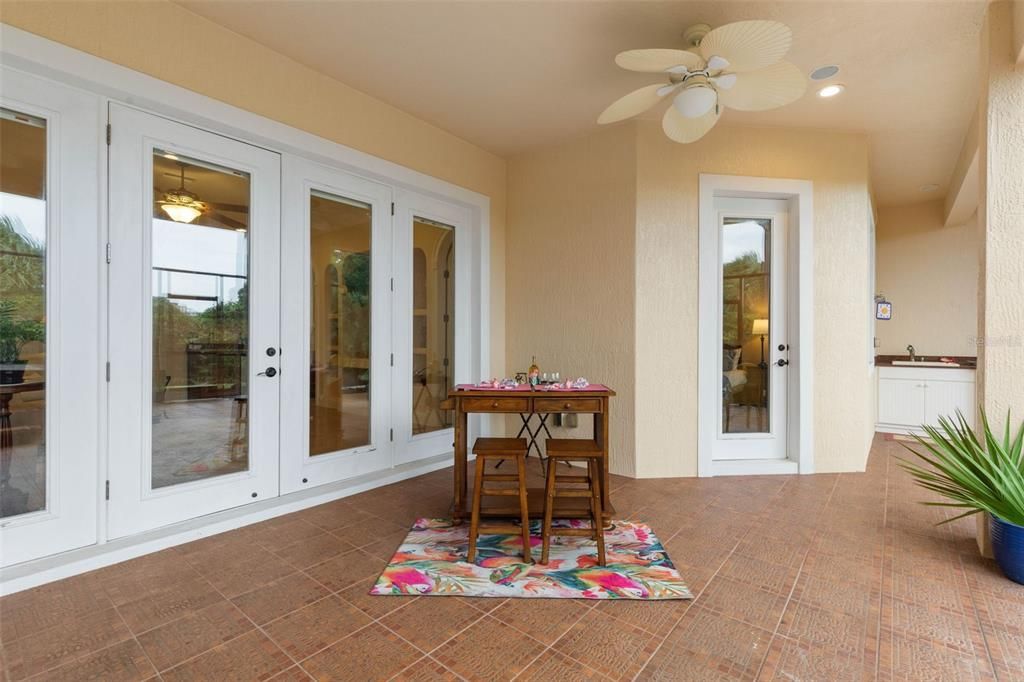 For Sale: $1,899,000 (4 beds, 3 baths, 4305 Square Feet)