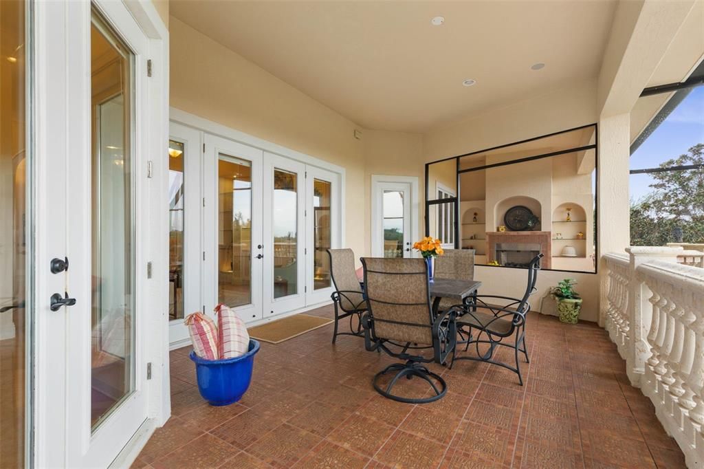 For Sale: $1,899,000 (4 beds, 3 baths, 4305 Square Feet)