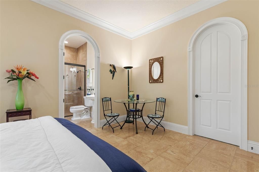 For Sale: $1,899,000 (4 beds, 3 baths, 4305 Square Feet)