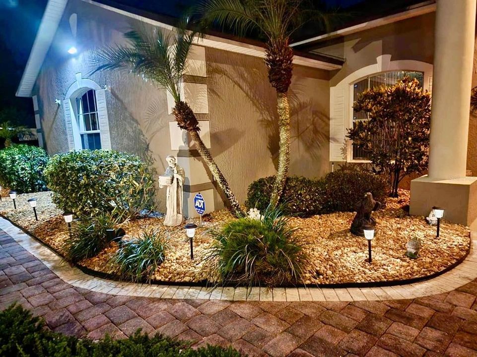 For Sale: $469,900 (3 beds, 2 baths, 2198 Square Feet)