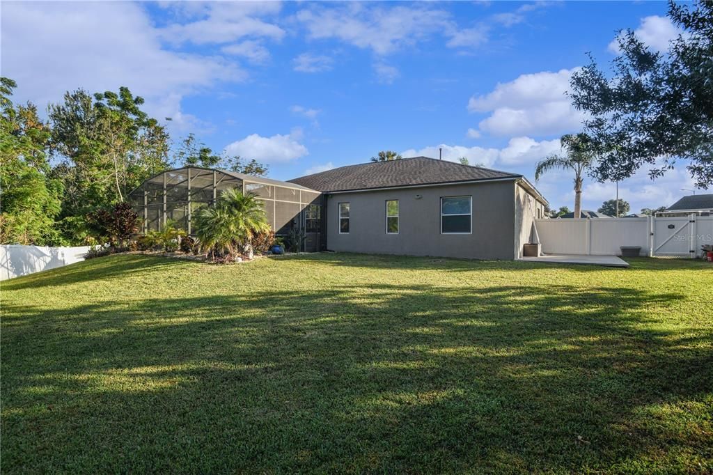 For Sale: $469,900 (3 beds, 2 baths, 2198 Square Feet)