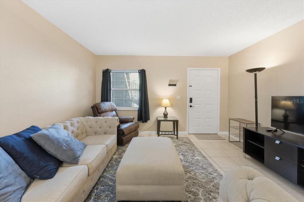 For Rent: $1,500 (2 beds, 2 baths, 1056 Square Feet)