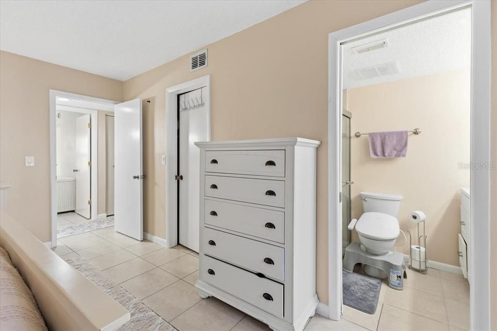 For Rent: $1,500 (2 beds, 2 baths, 1056 Square Feet)