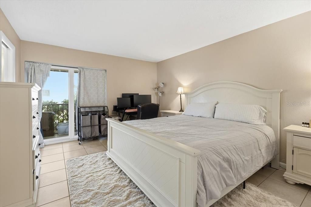 For Rent: $1,500 (2 beds, 2 baths, 1056 Square Feet)