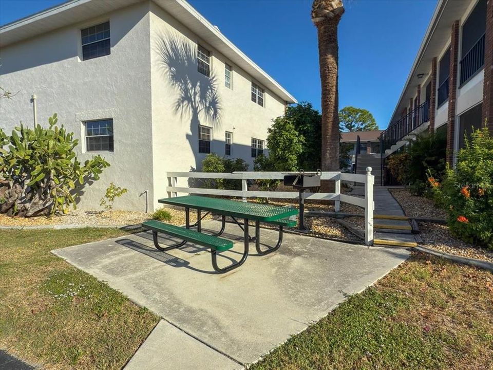 For Rent: $1,500 (2 beds, 2 baths, 1056 Square Feet)