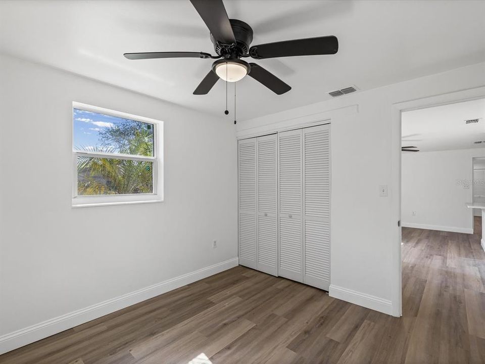 Active With Contract: $269,000 (3 beds, 1 baths, 1022 Square Feet)