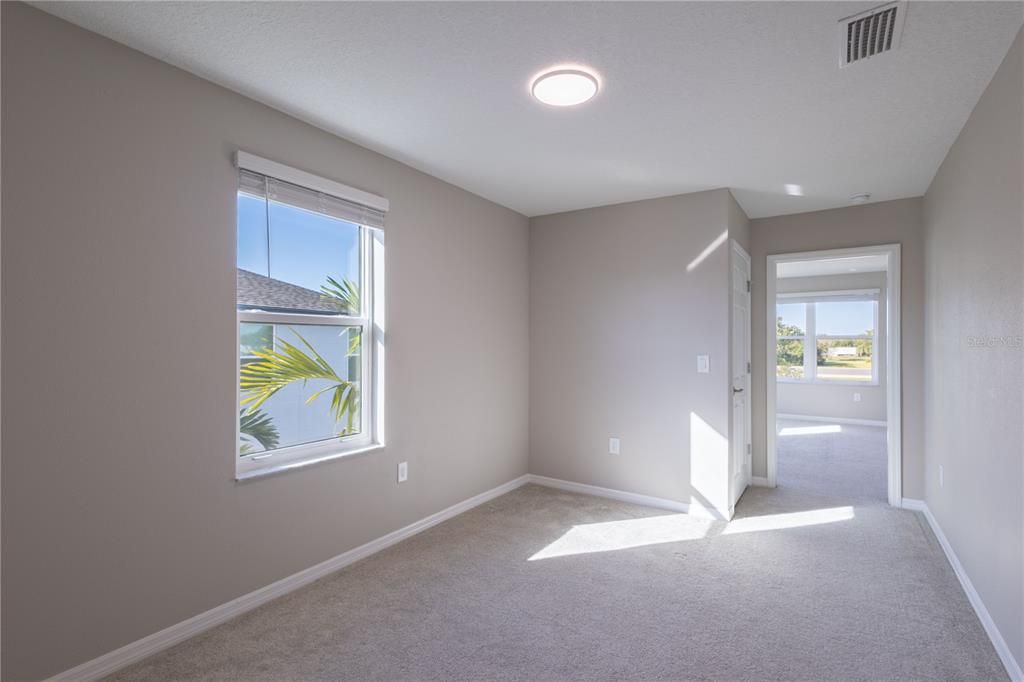 For Rent: $2,350 (3 beds, 2 baths, 1836 Square Feet)