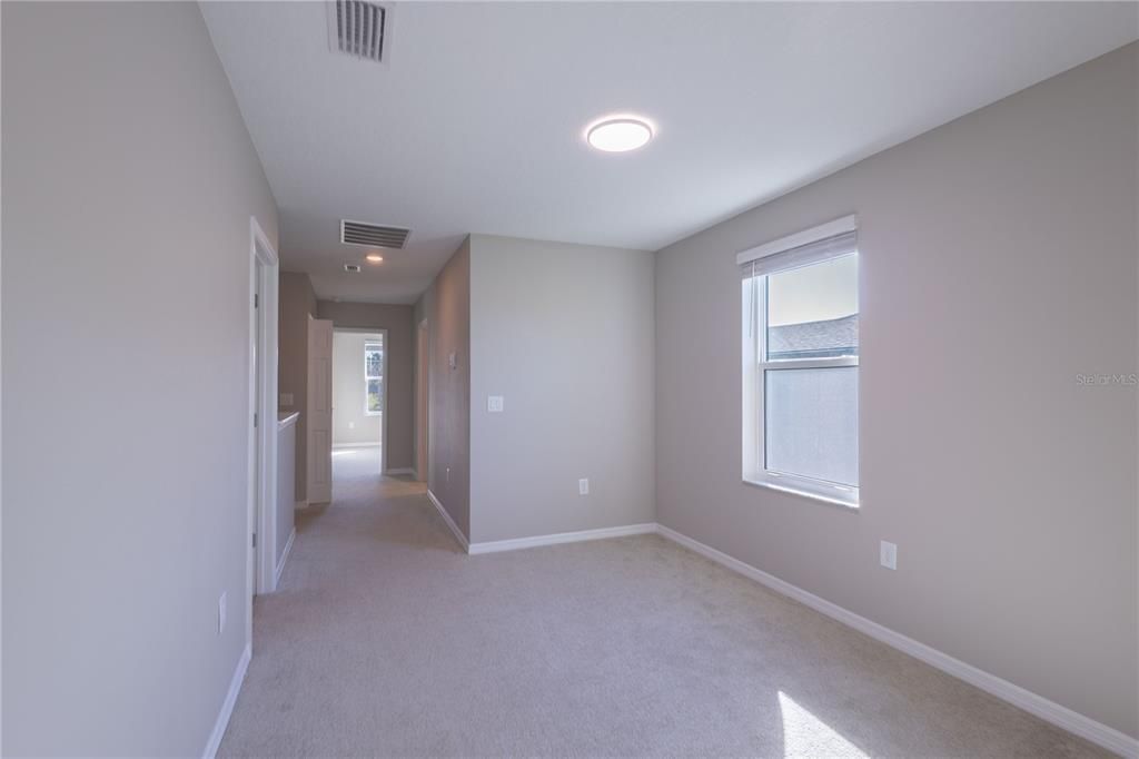 For Rent: $2,350 (3 beds, 2 baths, 1836 Square Feet)