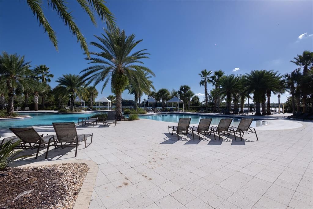 For Rent: $2,350 (3 beds, 2 baths, 1836 Square Feet)