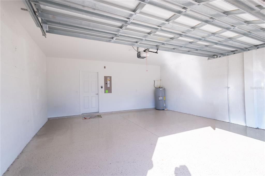 For Rent: $2,350 (3 beds, 2 baths, 1836 Square Feet)