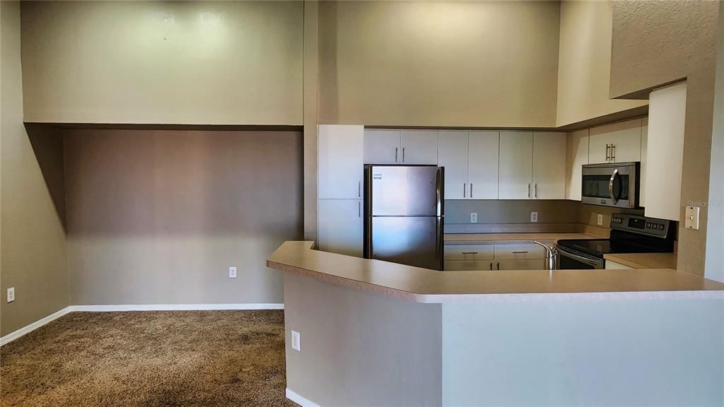 出租: $1,550 (1 贝兹, 1 浴室, 829 平方英尺)