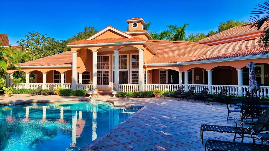 出租: $1,550 (1 贝兹, 1 浴室, 829 平方英尺)