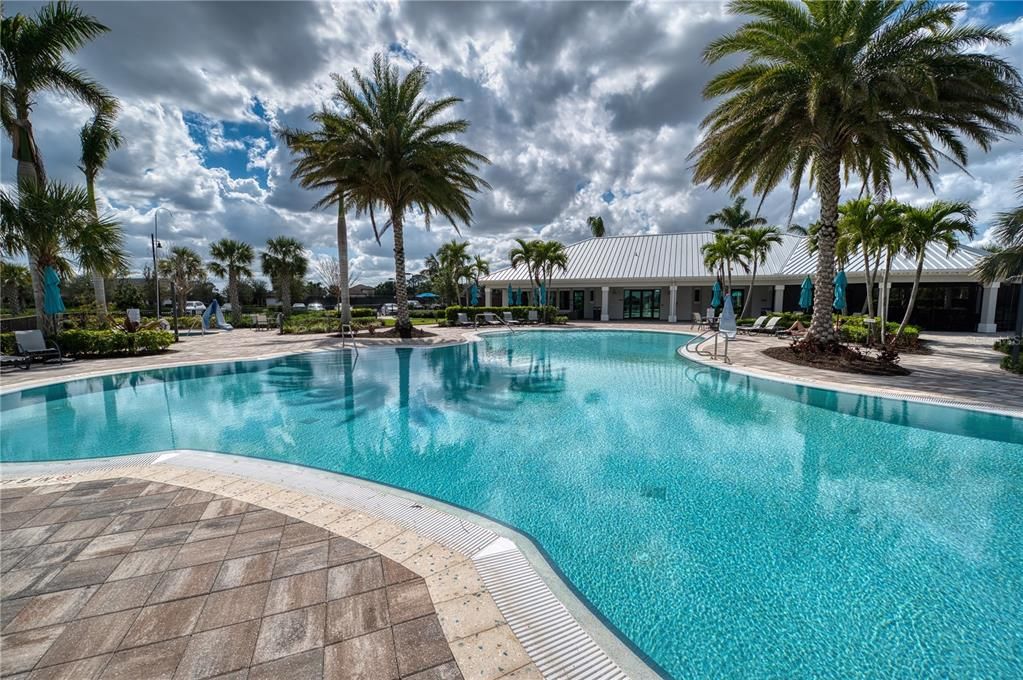 Под контрактом: $1,295,000 (3 спален, 3 ванн, 2492 Квадратных фут)