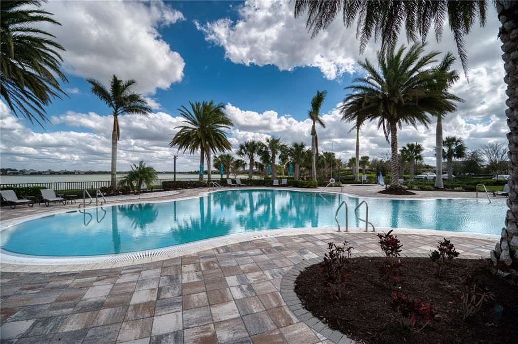 Под контрактом: $1,295,000 (3 спален, 3 ванн, 2492 Квадратных фут)