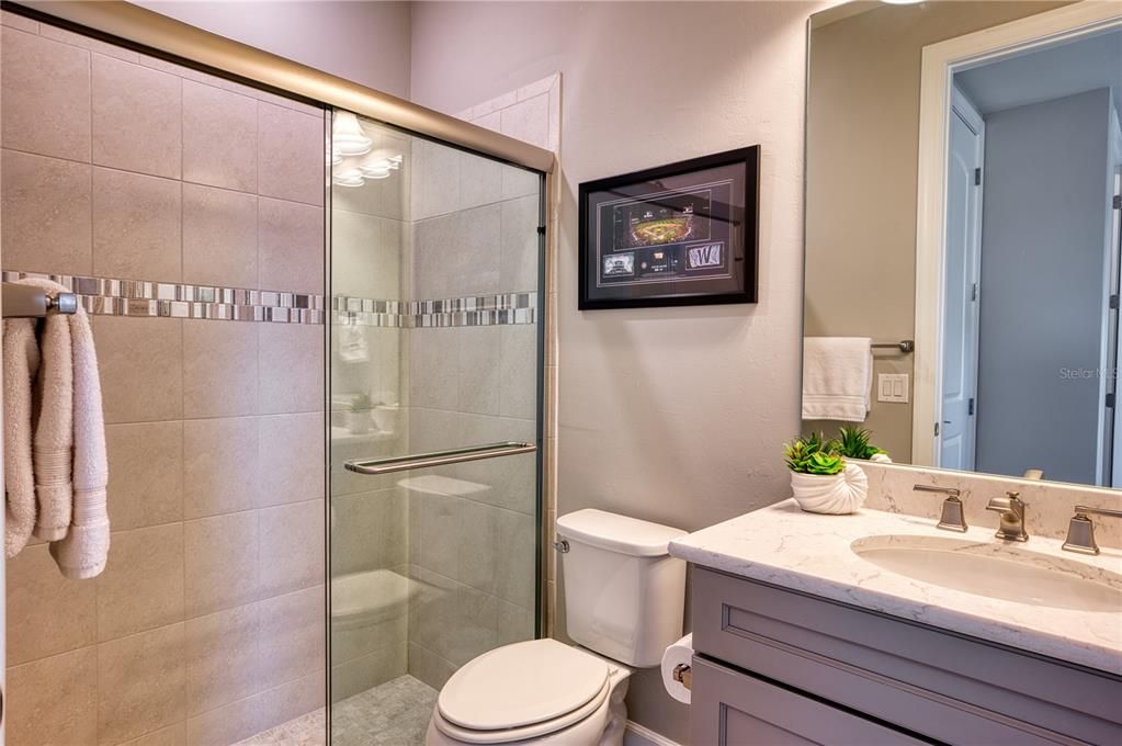 Под контрактом: $1,295,000 (3 спален, 3 ванн, 2492 Квадратных фут)