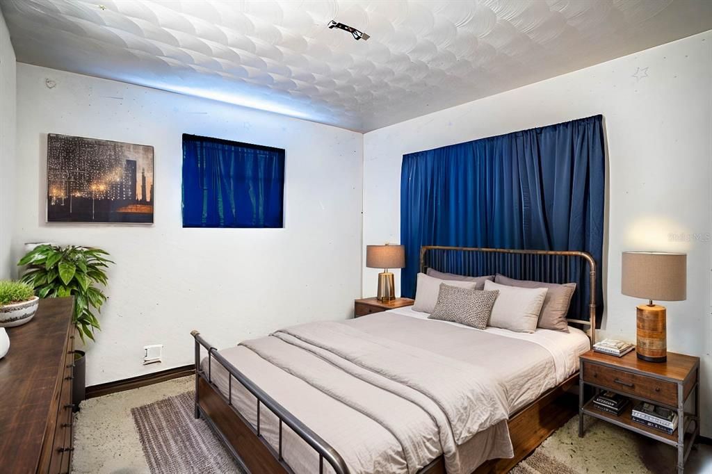 待售: $168,000 (3 贝兹, 1 浴室, 1120 平方英尺)