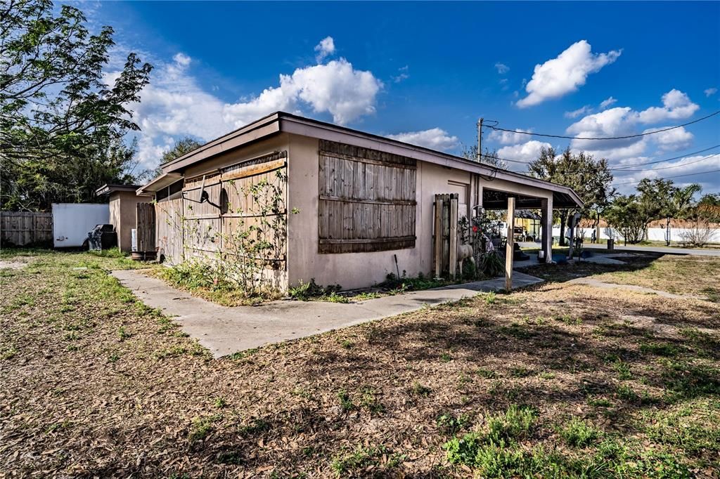 待售: $168,000 (3 贝兹, 1 浴室, 1120 平方英尺)