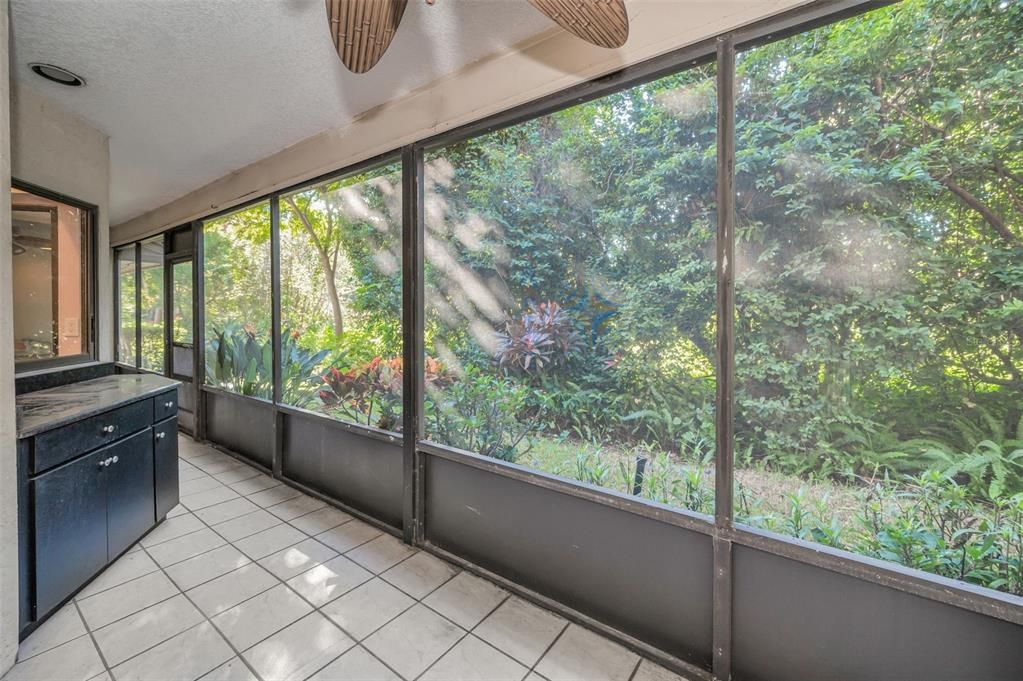 Active With Contract: $225,000 (2 beds, 2 baths, 1230 Square Feet)