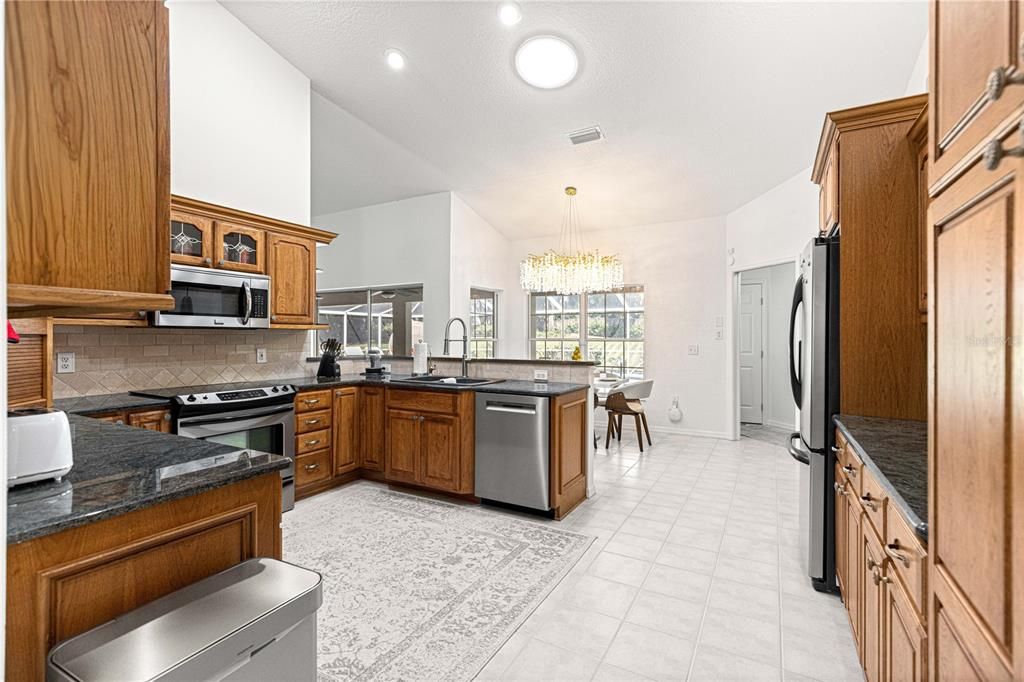 For Rent: $10,000 (3 beds, 2 baths, 2374 Square Feet)