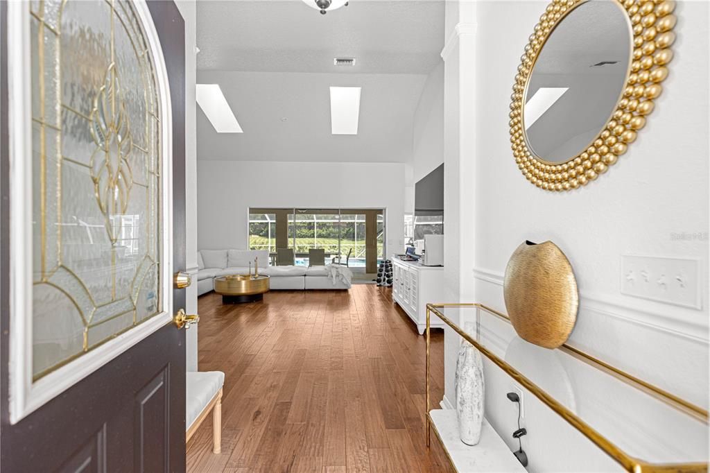 For Rent: $10,000 (3 beds, 2 baths, 2374 Square Feet)