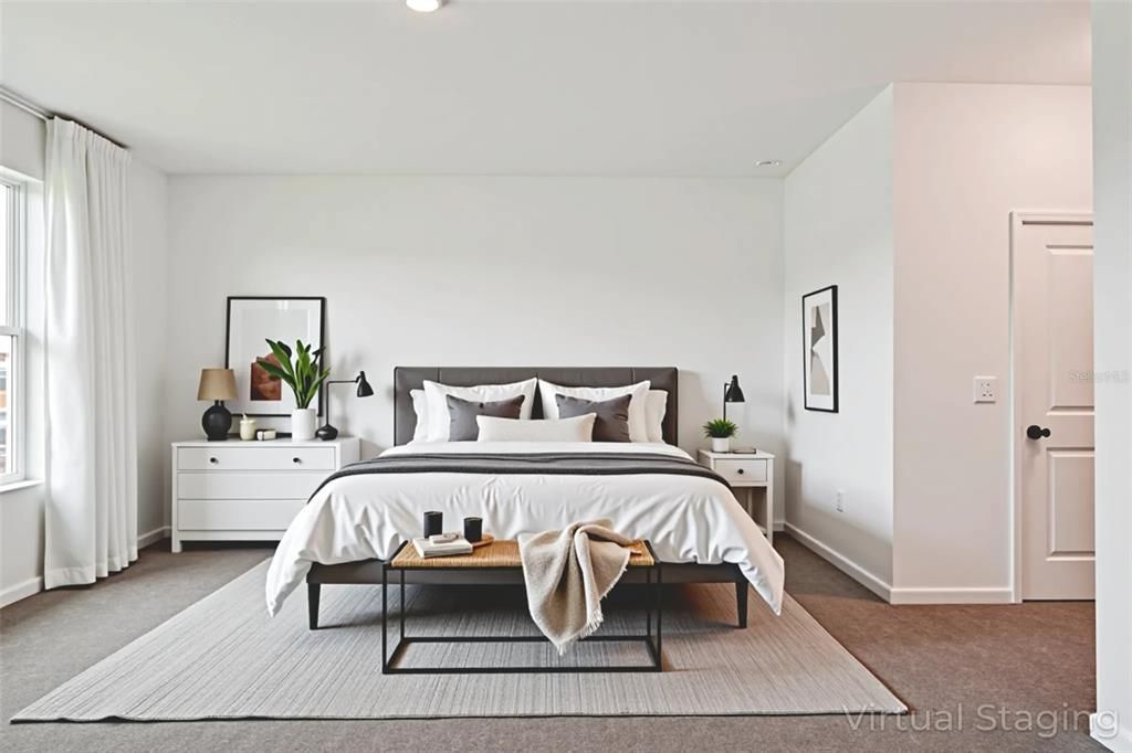 For Sale: $349,900 (4 beds, 2 baths, 2004 Square Feet)