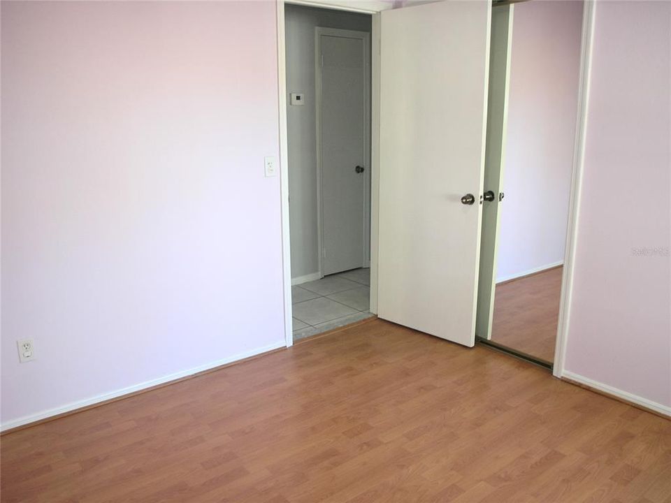 For Sale: $415,000 (5 beds, 3 baths, 2083 Square Feet)