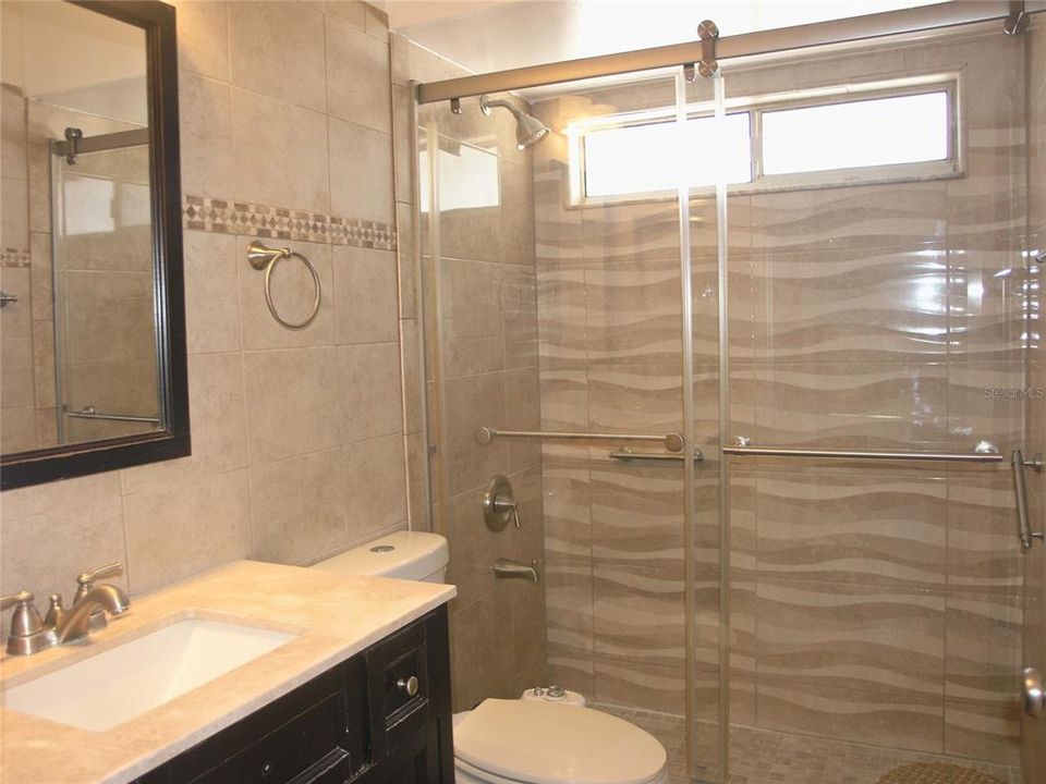 For Sale: $415,000 (5 beds, 3 baths, 2083 Square Feet)