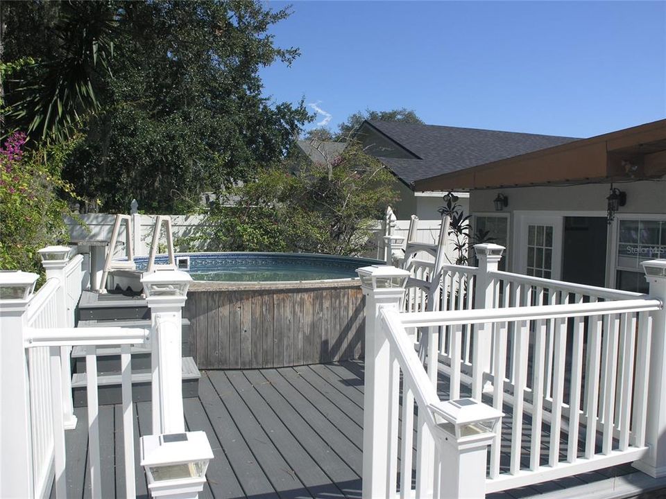 For Sale: $415,000 (5 beds, 3 baths, 2083 Square Feet)